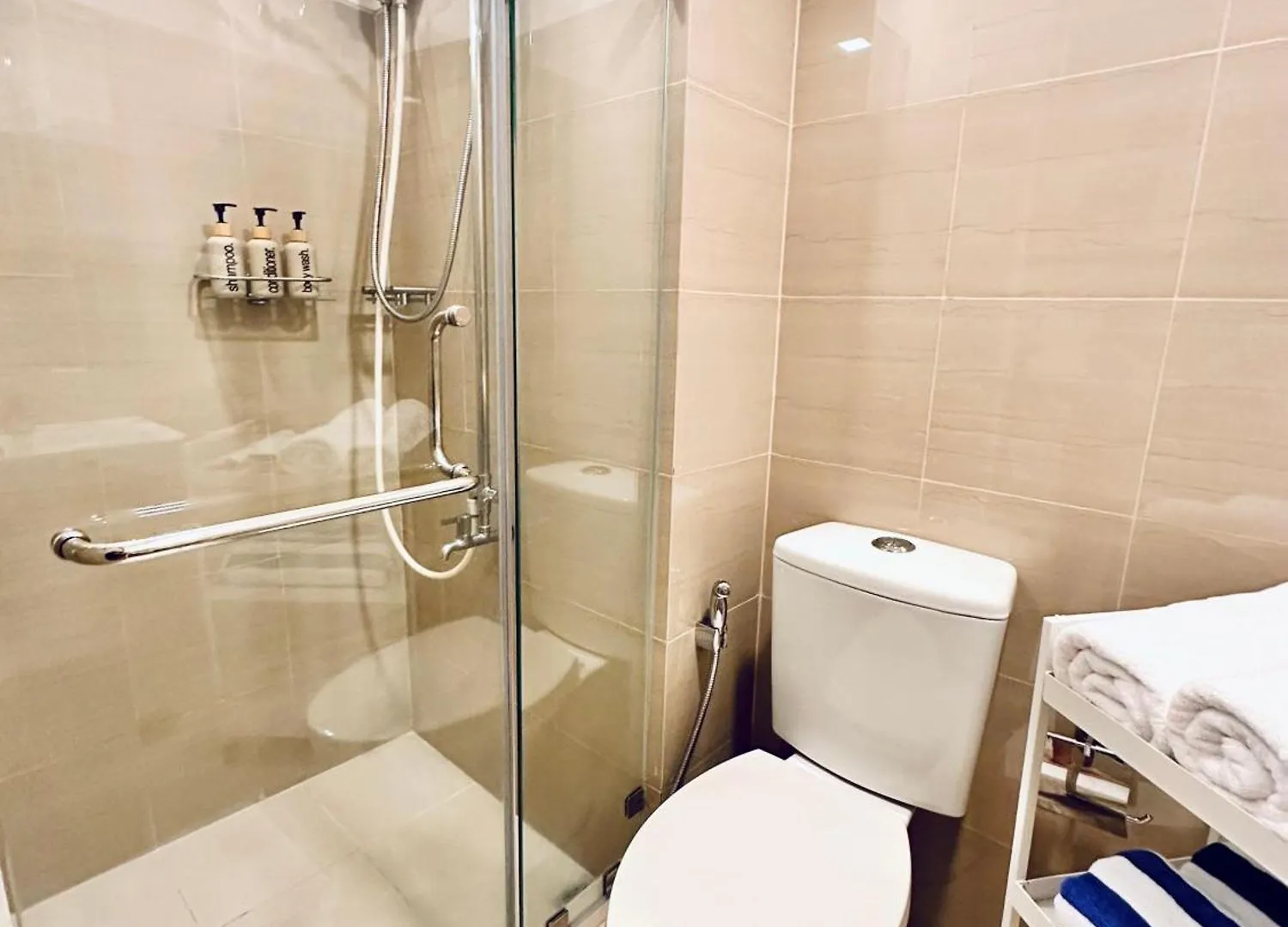 Shore Residences Premier Suite C - Big Room - Amenity Facing Manila Philippines