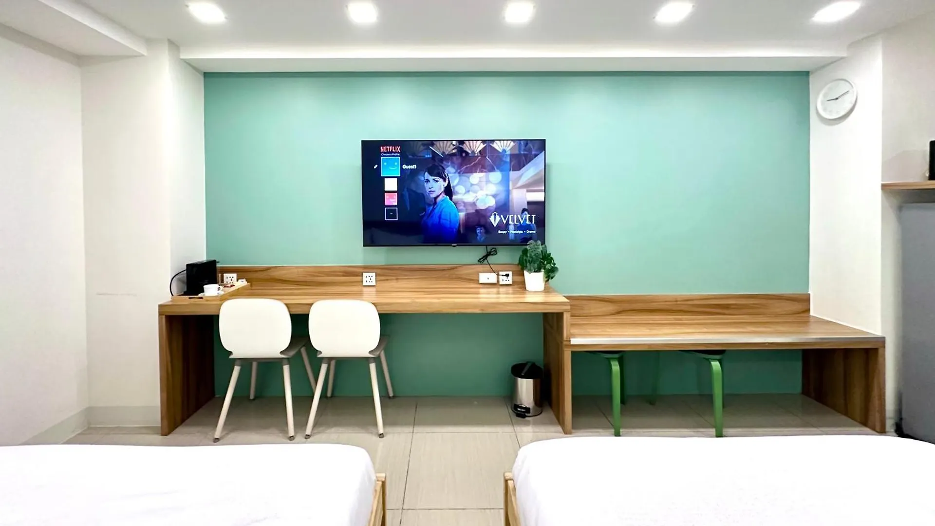 Apartment Shore Residences Premier Suite C - Big Room - Amenity Facing Manila